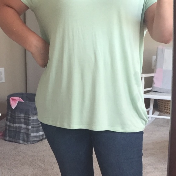 Cage Open back Top - Picture 3 of 3